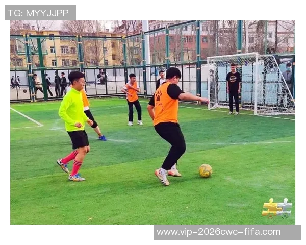 校园足球的意义与发展思考：培养学生综合素质与团队精神的探索之路