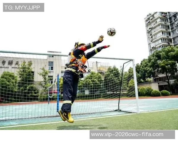 足球场上的飞吻传递的深刻含义与情感纽带解析